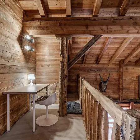 Alaska Chalet