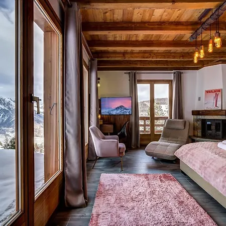 Alaska Chalet *