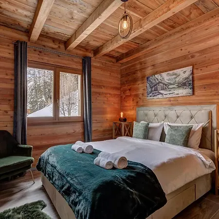 Alaska Chalet